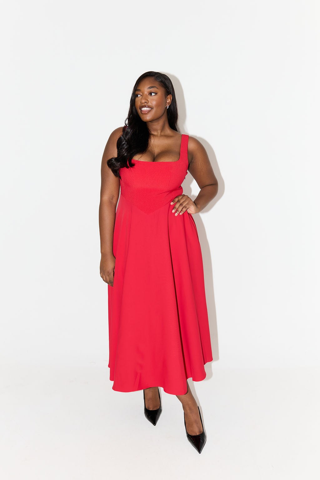 Amelia™ | Tidlös Flowy Midi Klänning