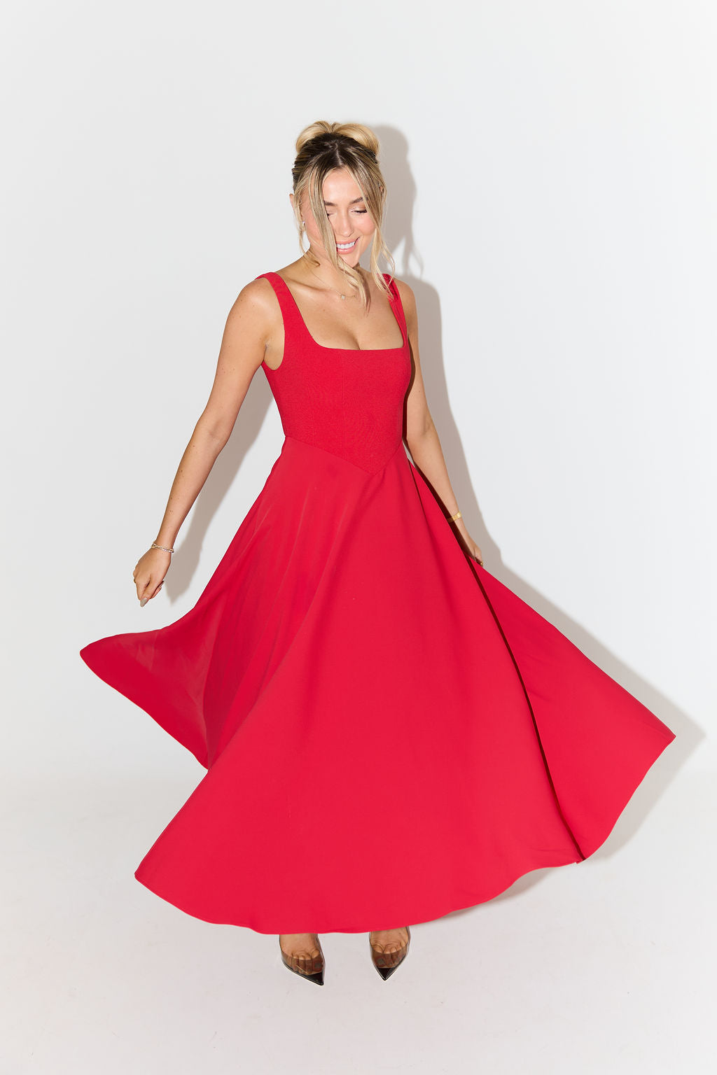 Amelia™ | Tidlös Flowy Midi Klänning